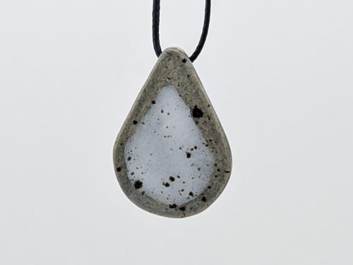 Wisiorek K05